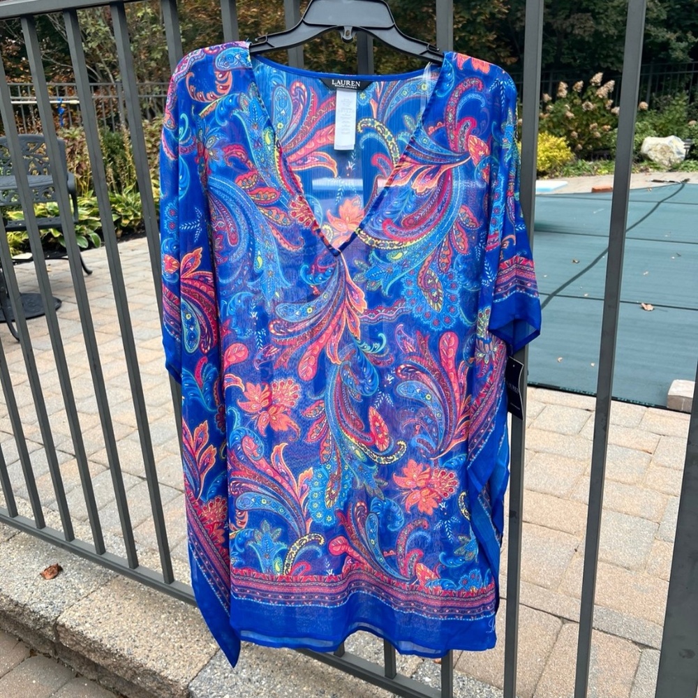 NWT Gorgeous Lauren beach coverup